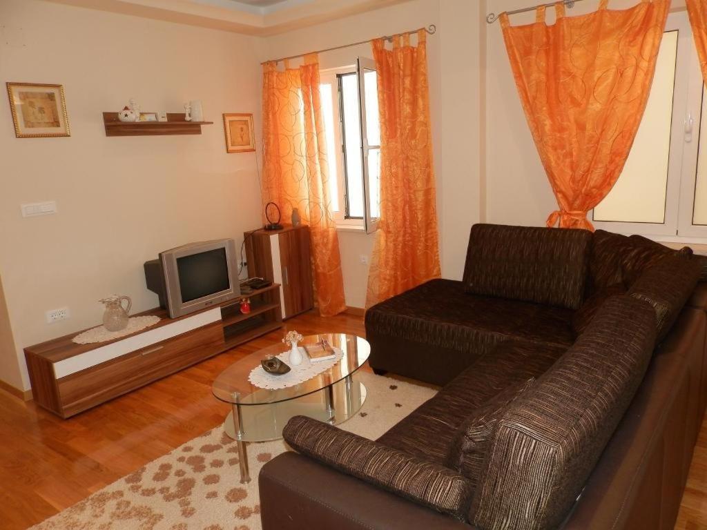 Apartment Kip With Free Parking Dubrovnik Exterior photo