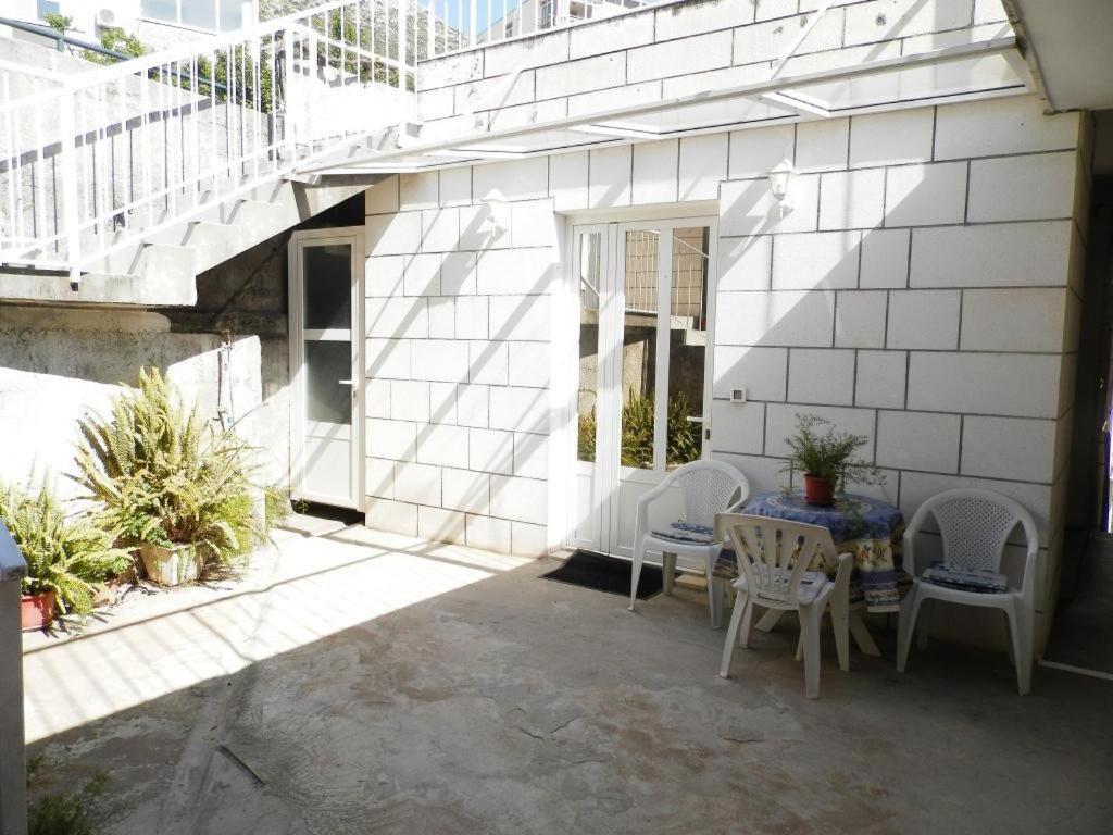 Apartment Kip With Free Parking Dubrovnik Exterior photo