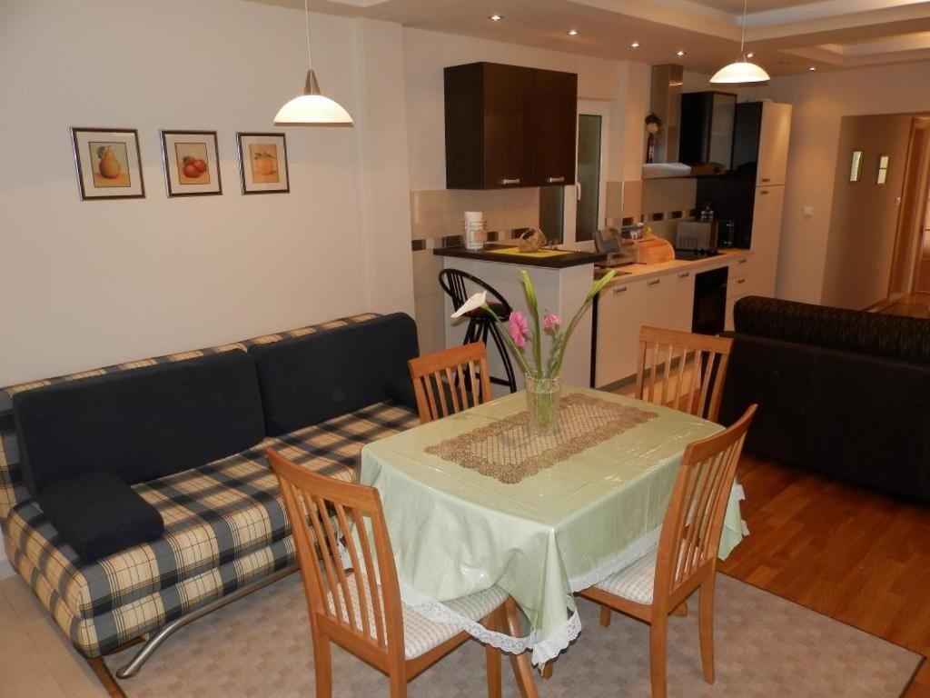 Apartment Kip With Free Parking Dubrovnik Exterior photo